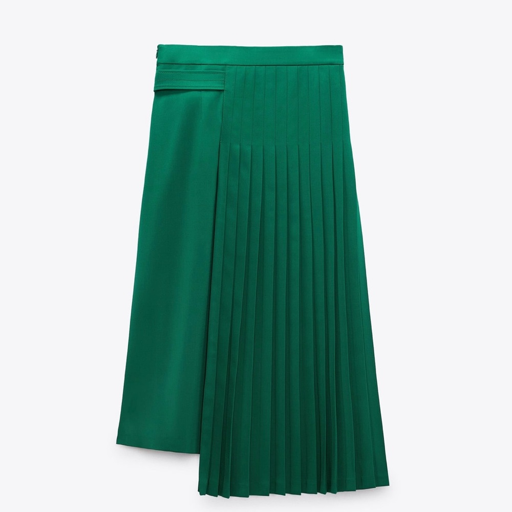 ZARA fashion forward, fabulous belted, pleated skirt in limited edition🔥🔥🔥
